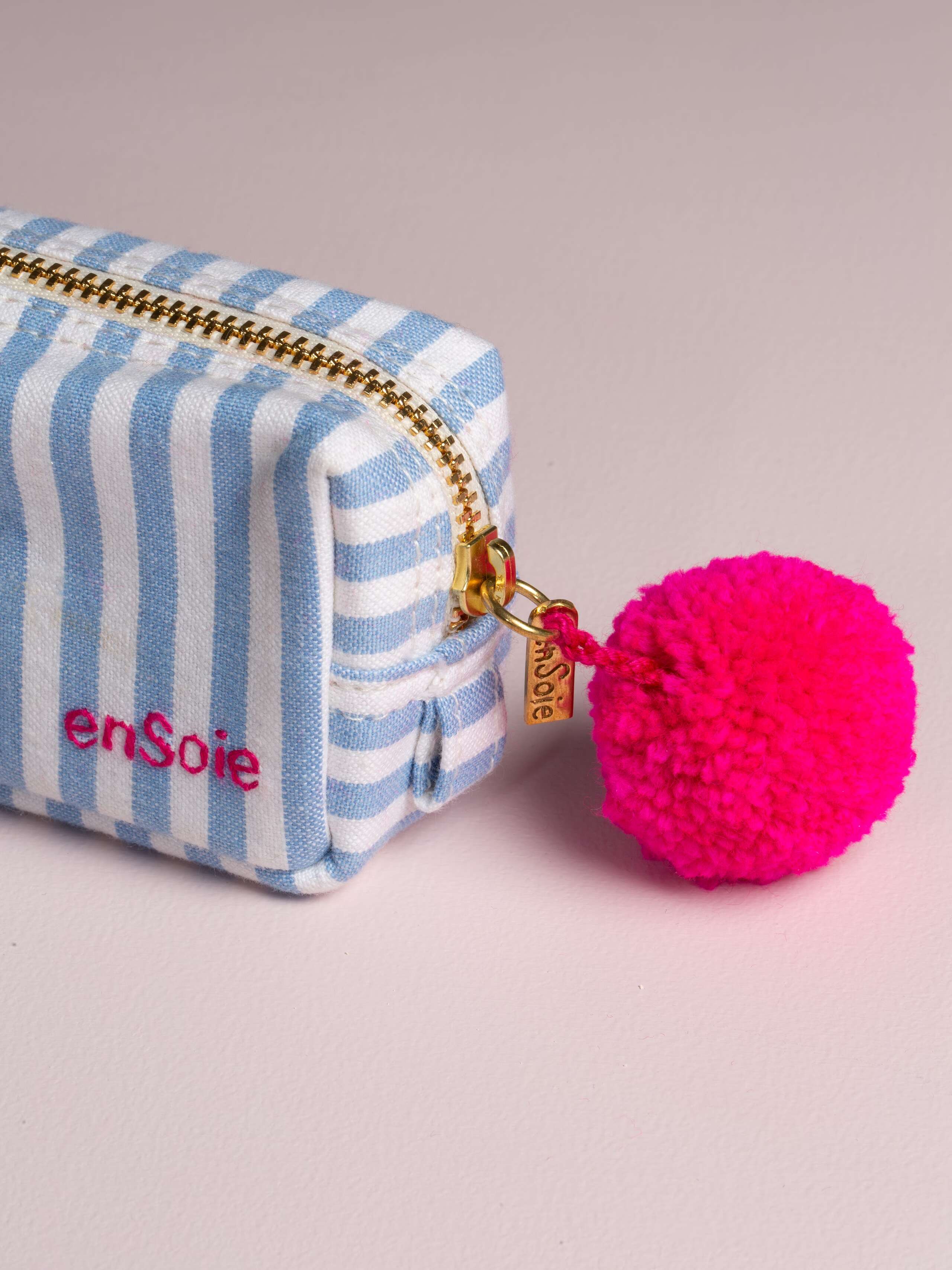 Linda toiletry case