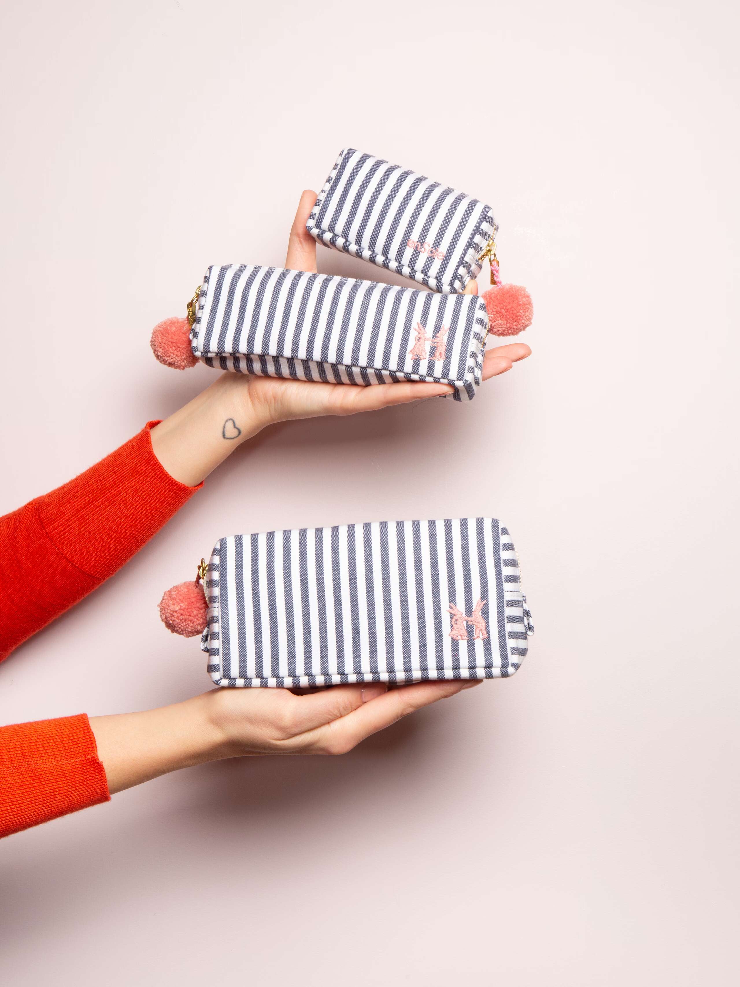 Linda toiletry case