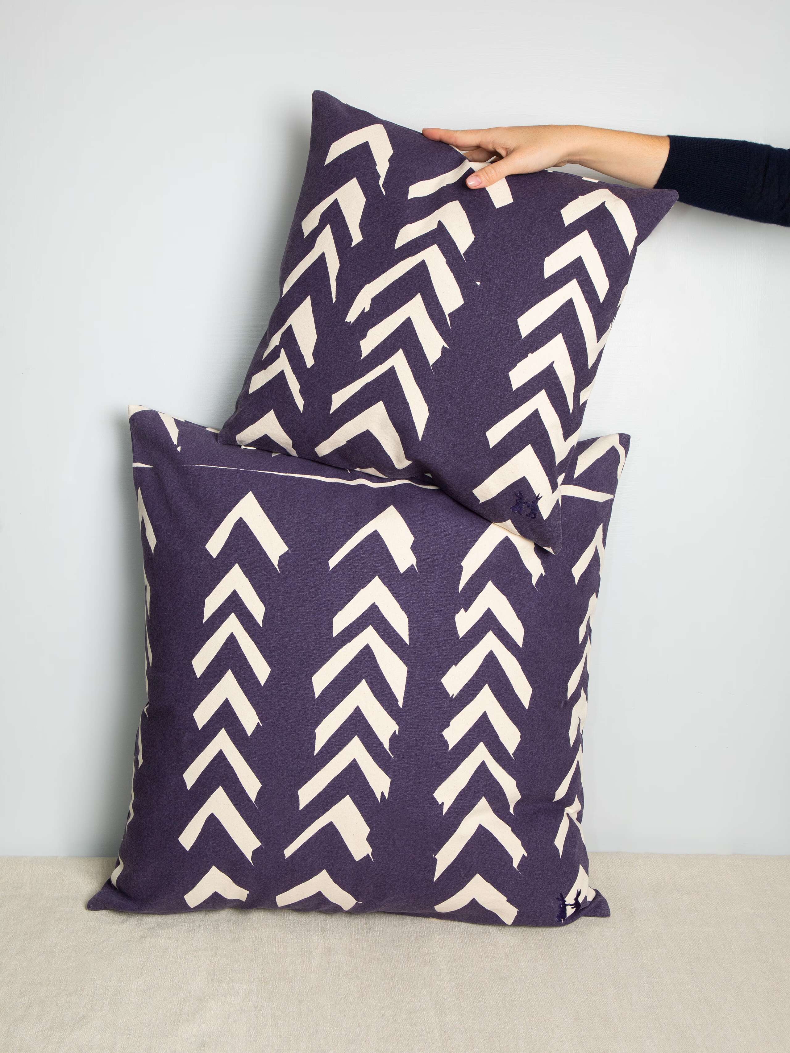 Fishbone pillow cover