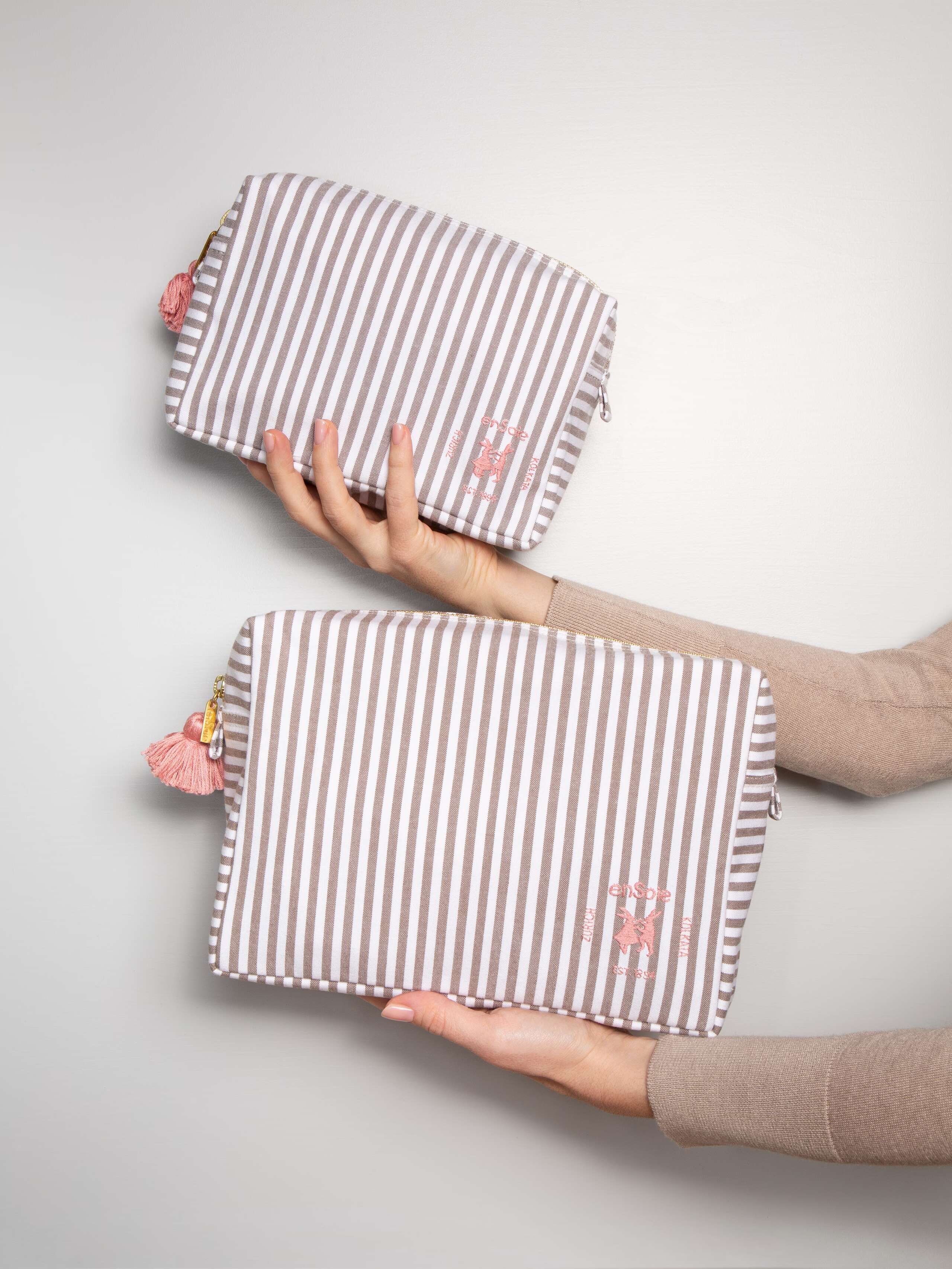 Tilda toiletry case