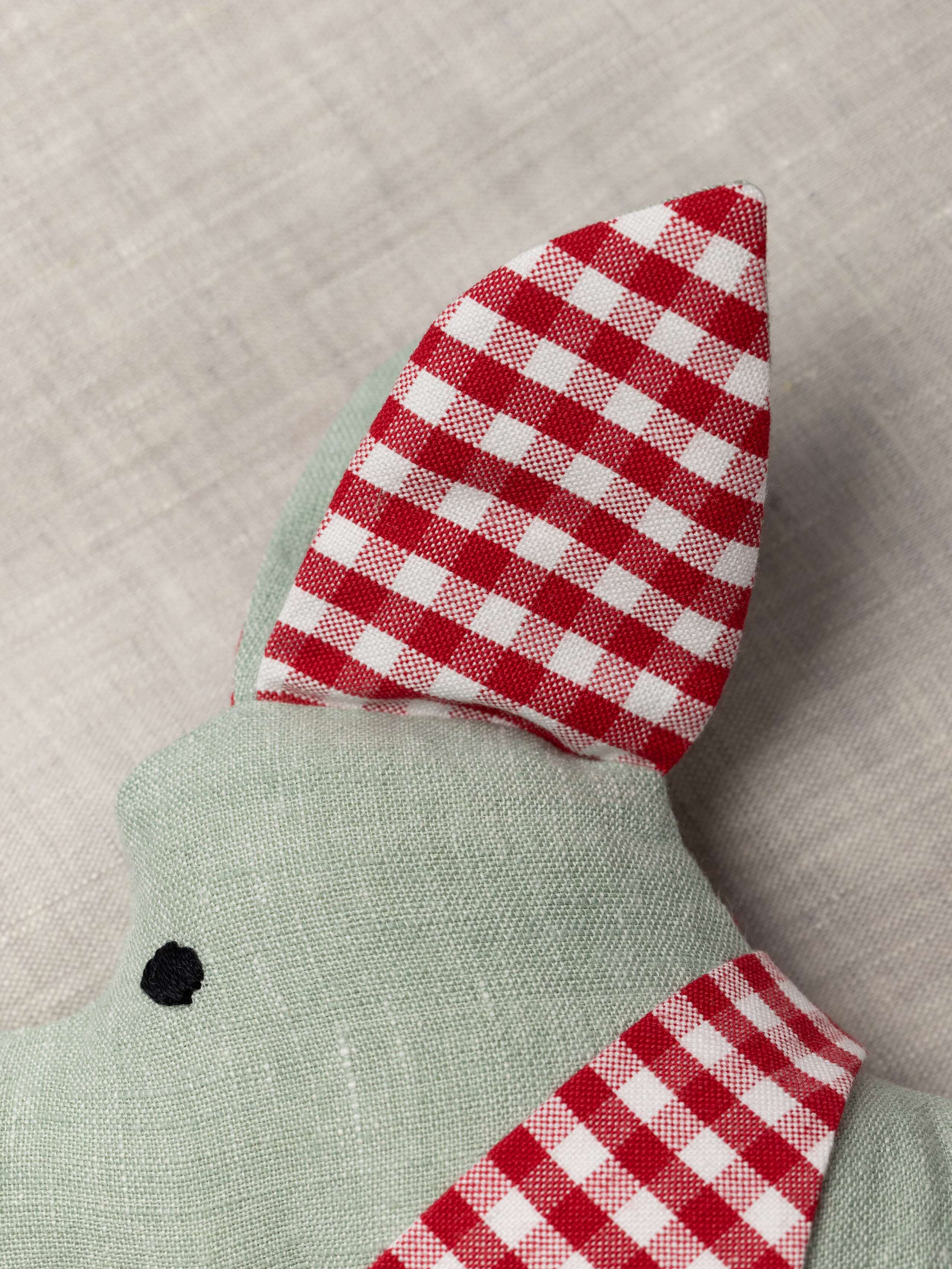 Dog musical pull toy