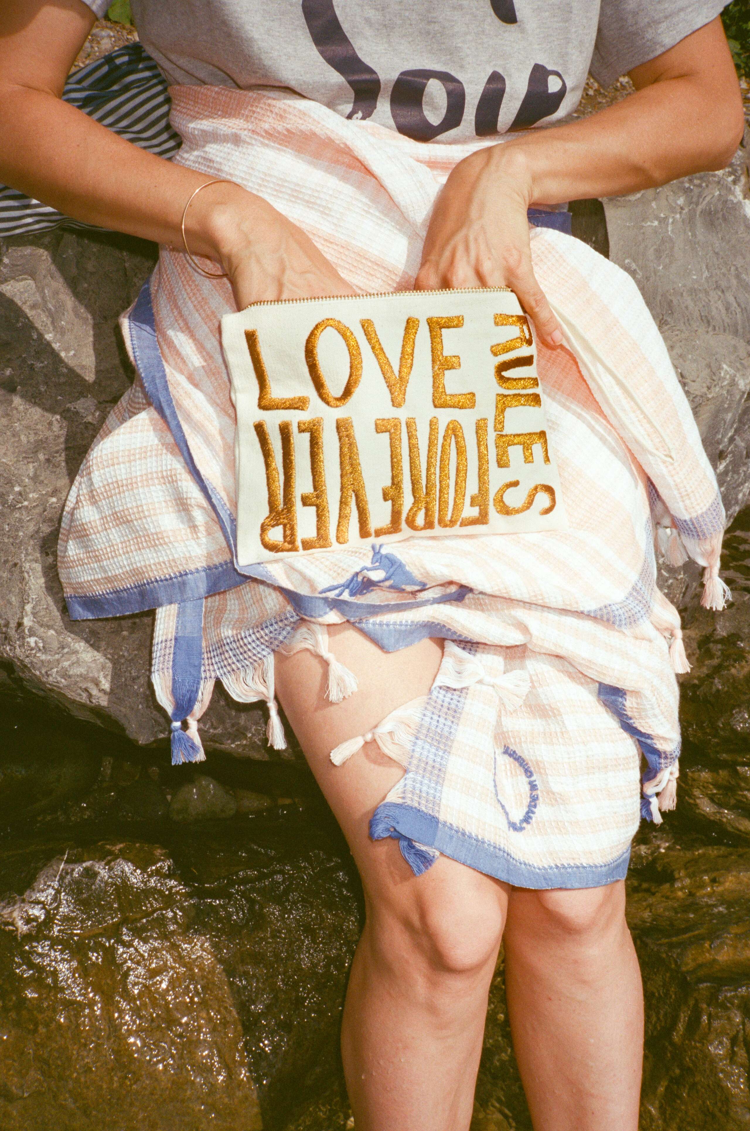 enSoie love rules forever clutch